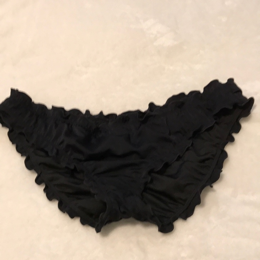 NWOT Victoria’s Secret Swimsuit Bottoms SZ L
